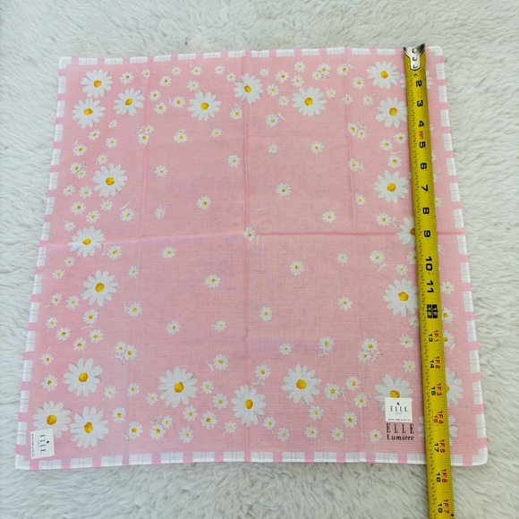 Elle Pink Floral Handkerchief/Bandana scarf size 17.5” - Picture 10 of 10